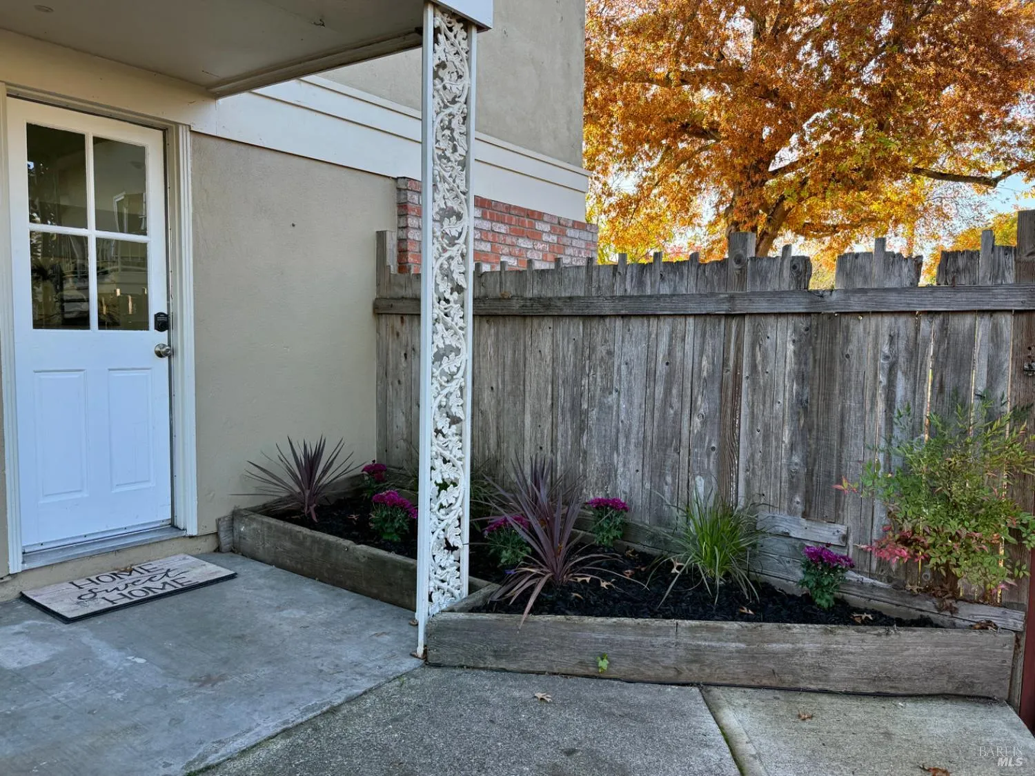 Santa Rosa, California 95401, United States, 2 Bedrooms Bedrooms, ,2 BathroomsBathrooms,Residential,Active,238787