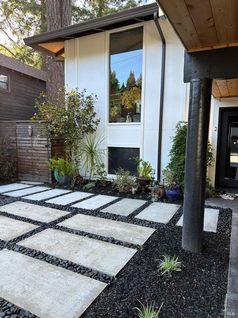 Photo of 16620 Guernewood Road, Guerneville, CA 95446 (MLS # 326015904)