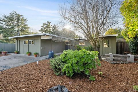 Photo of 892 Greenberry Lane, San Rafael, CA 94903 (MLS # 326009882)