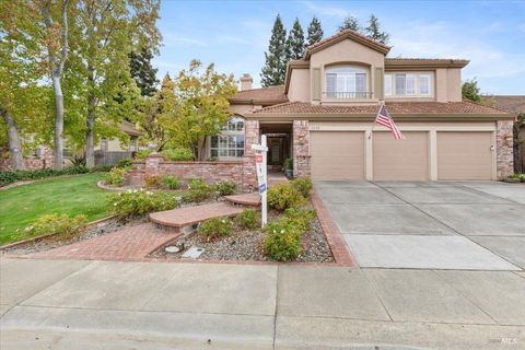 Photo of 3229 Seminole Circle, Fairfield, CA 94534 (MLS # 325085890)