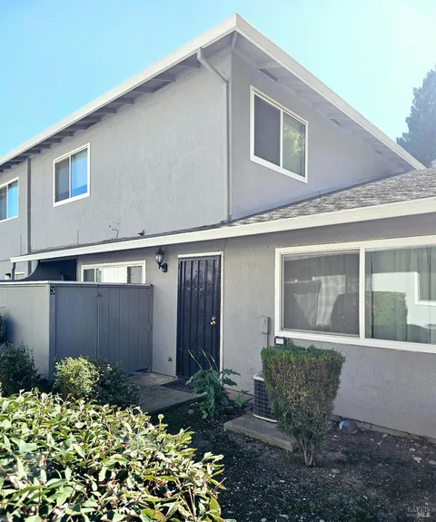 MLS: 325016422