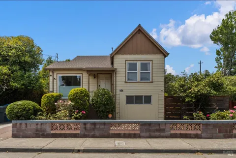 2122 Napa Street, Vallejo, CA 94590 - MLS#: 325026671