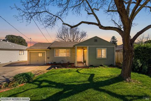Photo of 3188 Laurel Street, Napa, CA 94558 (MLS # 326018463)