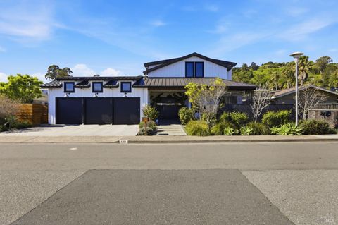 Photo of 149 Jamaica Street, Tiburon, CA 94920 (MLS # 326020695)