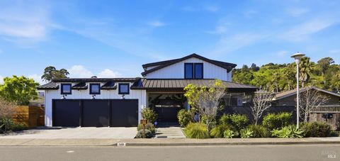 Photo of 149 Jamaica Street, Tiburon, CA 94920 (MLS # 326020695)