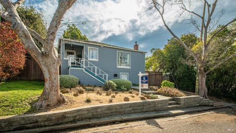 Photo of 725 Valle Vista Avenue, Vallejo, CA 94590 (MLS # 326009361)