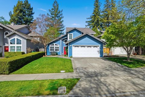 Photo of 28 Winestone Court, Napa, CA 94558 (MLS # 326018635)