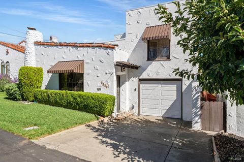 Photo of 1086 Calaveras Way, Vallejo, CA 94590 (MLS # 325089011)