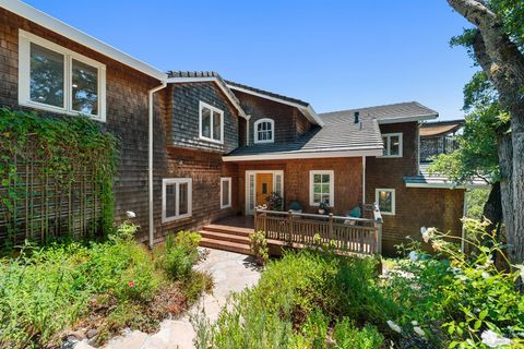 Photo of 47 Mountain View Road, Fairfax, CA 94930 (MLS # 325058711)