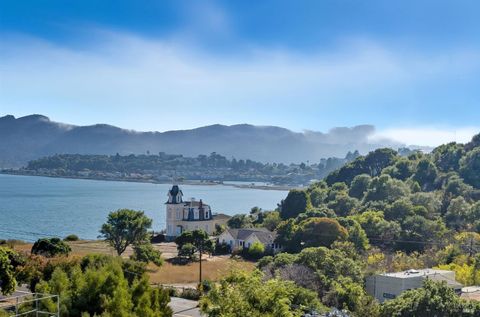 Photo of 34 Andrew Drive #135, Tiburon, CA 94920 (MLS # 325081220)