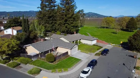 MLS: 325022563