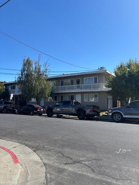 Photo of 35 Fairfax Street #8, San Rafael, CA 94901 (MLS # 325072263)