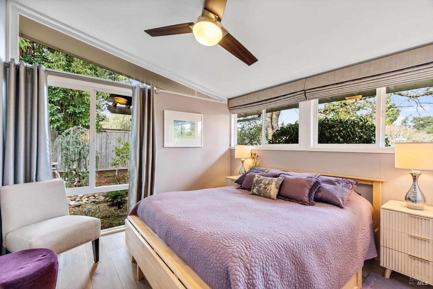 Napa, California 94558, United States, 3 Bedrooms Bedrooms, ,2 BathroomsBathrooms,Residential,Pending,238