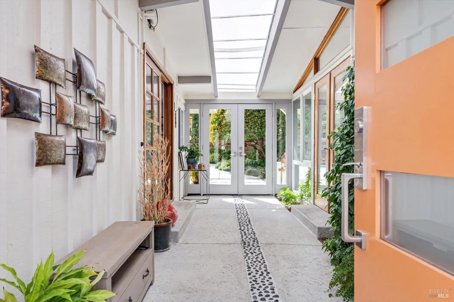 Napa, California 94558, United States, 3 Bedrooms Bedrooms, ,2 BathroomsBathrooms,Residential,Pending,238