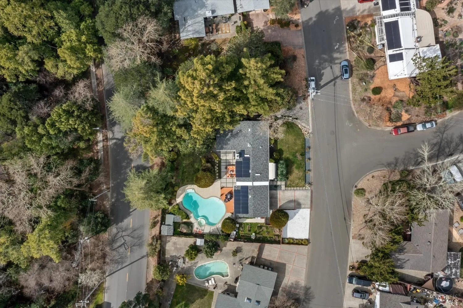 Napa, California 94558, United States, 3 Bedrooms Bedrooms, ,2 BathroomsBathrooms,Residential,Pending,238