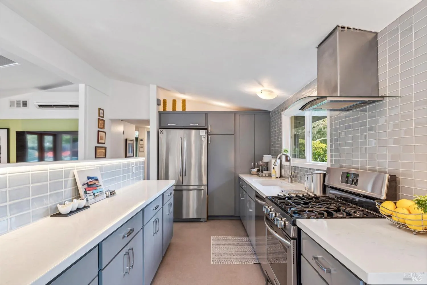 Napa, California 94558, United States, 3 Bedrooms Bedrooms, ,2 BathroomsBathrooms,Residential,Pending,238