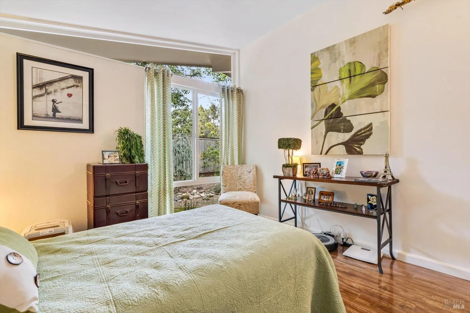 Napa, California 94558, United States, 3 Bedrooms Bedrooms, ,2 BathroomsBathrooms,Residential,Pending,238