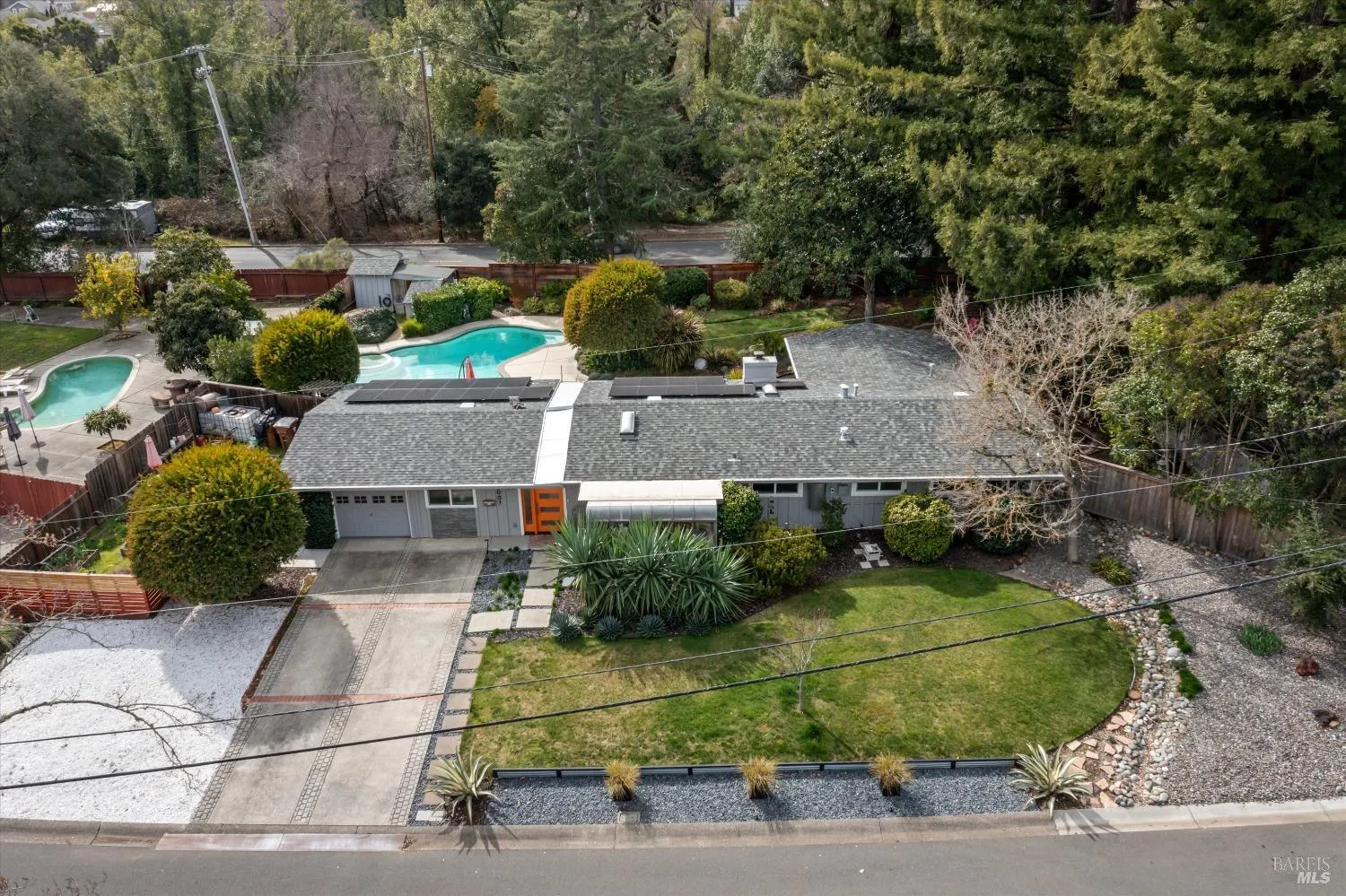 Napa, California 94558, United States, 3 Bedrooms Bedrooms, ,2 BathroomsBathrooms,Residential,Pending,238