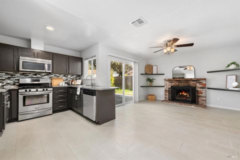 Photo of 1944 Diamond Way, Fairfield, CA 94533 (MLS # 325092571)