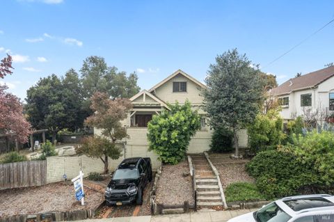 Photo of 927 Carolina Street, Vallejo, CA 94590 (MLS # 325103407)