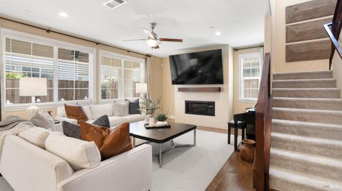 Photo of 2013 Kingwood Road, Rohnert Park, CA 94928 (MLS # 325046105)