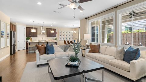 Photo of 2013 Kingwood Road, Rohnert Park, CA 94928 (MLS # 325046105)