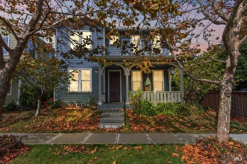 Photo of 310 Sundance Avenue, Vallejo, CA 94592 (MLS # 325094798)