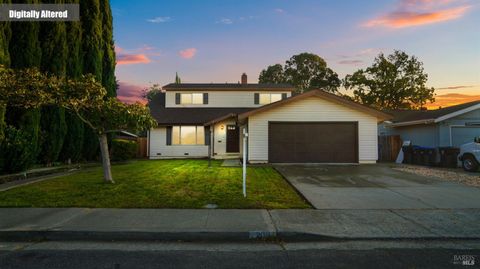 Photo of 209 Begonia Boulevard, Fairfield, CA 94533 (MLS # 326003209)