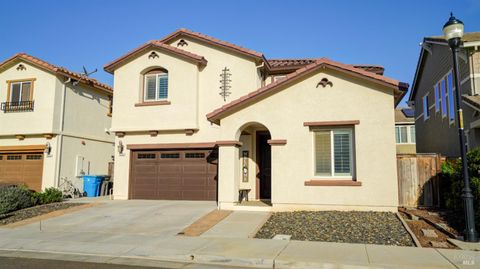 Photo of 1235 Baylor Way, Dixon, CA 95620 (MLS # 325078468)