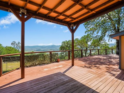 Photo of 31300 Pine Mountain Road, Cloverdale, CA 95425 (MLS # 325039536)