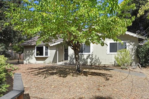 Photo of 749 Grove Street, Sonoma, CA 95476 (MLS # 325093317)