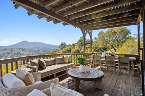 Photo of 16 Oakmont Avenue, San Rafael, CA 94901 (MLS # 325079331)