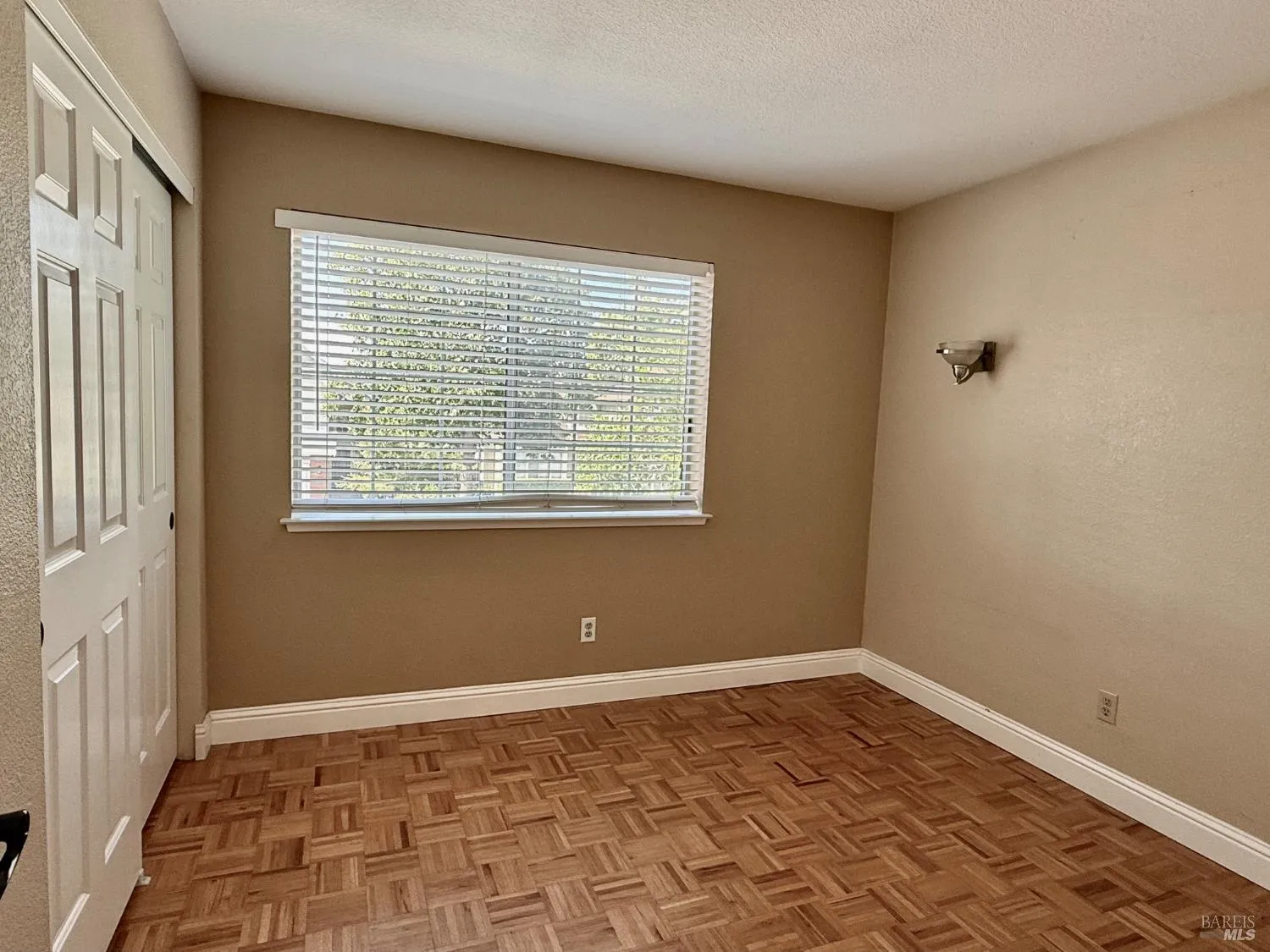 Santa Rosa, California 95403, United States, 4 Bedrooms Bedrooms, ,3 BathroomsBathrooms,Residential,Contingent,213880