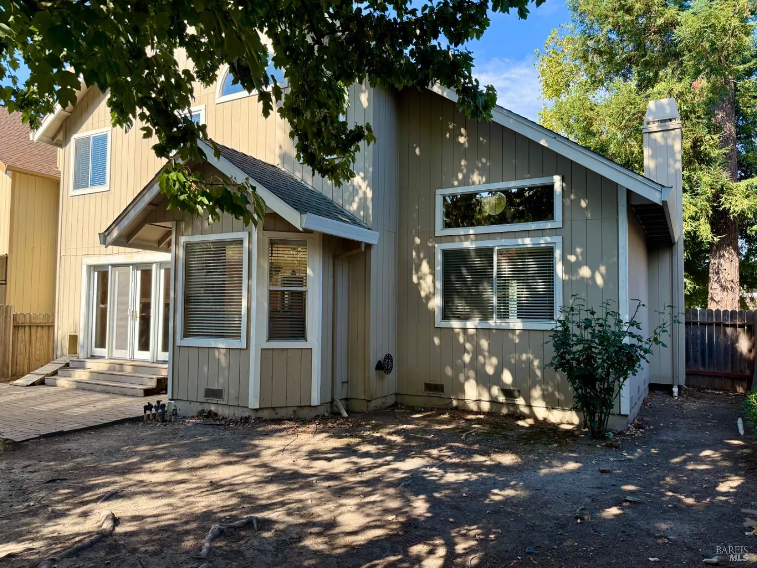 Santa Rosa, California 95403, United States, 4 Bedrooms Bedrooms, ,3 BathroomsBathrooms,Residential,Contingent,213880