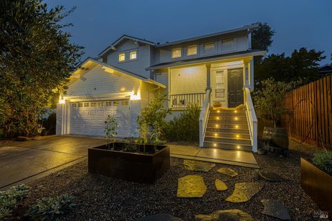 Photo of 8006 Manor Court, Rohnert Park, CA 94928 (MLS # 325086869)