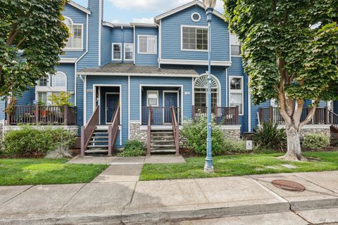 Photo of 462 E E Street, Benicia, CA 94510 (MLS # 325088471)