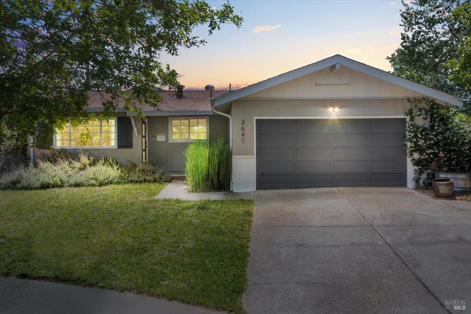 Napa, California 94558, United States, 3 Bedrooms Bedrooms, ,2 BathroomsBathrooms,Residential,Active,137655