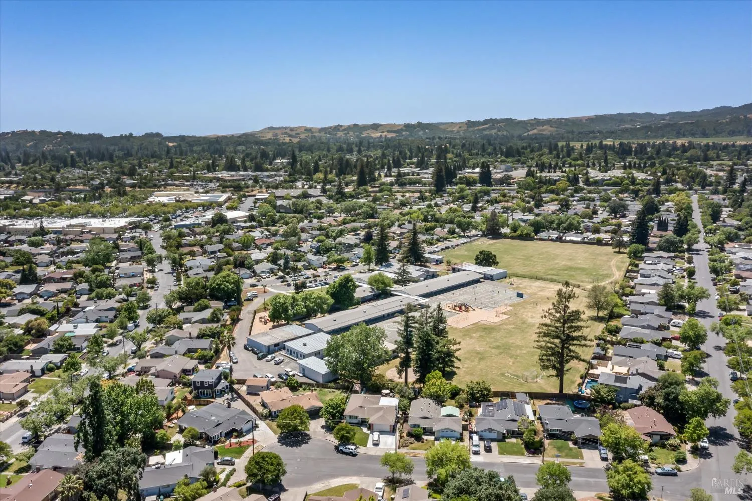 Napa, California 94558, United States, 3 Bedrooms Bedrooms, ,2 BathroomsBathrooms,Residential,Active,137655