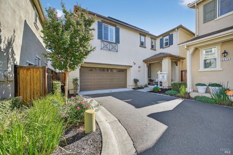 Photo of 4273 Carnegie Court, Fairfield, CA 94534 (MLS # 326016492)