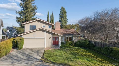 Photo of 2848 Howe Court, Fairfield, CA 94534 (MLS # 326002951)