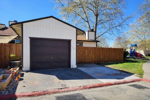 Photo of 717 Blair Place, Santa Rosa, CA 95401 (MLS # 326019589)