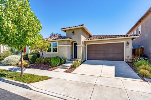 Photo of 5646 Kameron Place, Rohnert Park, CA 94928 (MLS # 325070462)