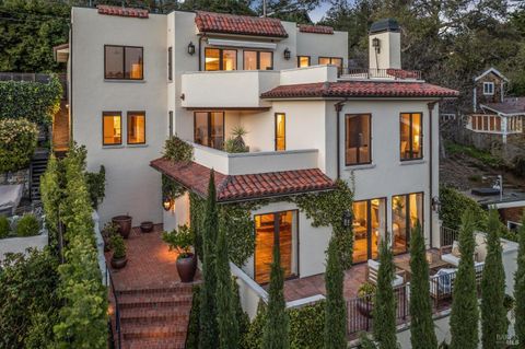 Photo of 75 Buena Vista Avenue, Mill Valley, CA 94941 (MLS # 325088047)