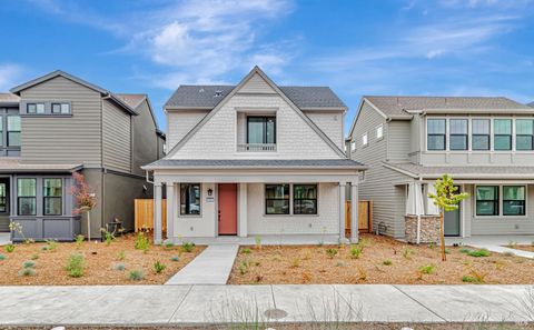 Photo of 1333 Waldorf Lane, Rohnert Park, CA 94928 (MLS # 325060932)