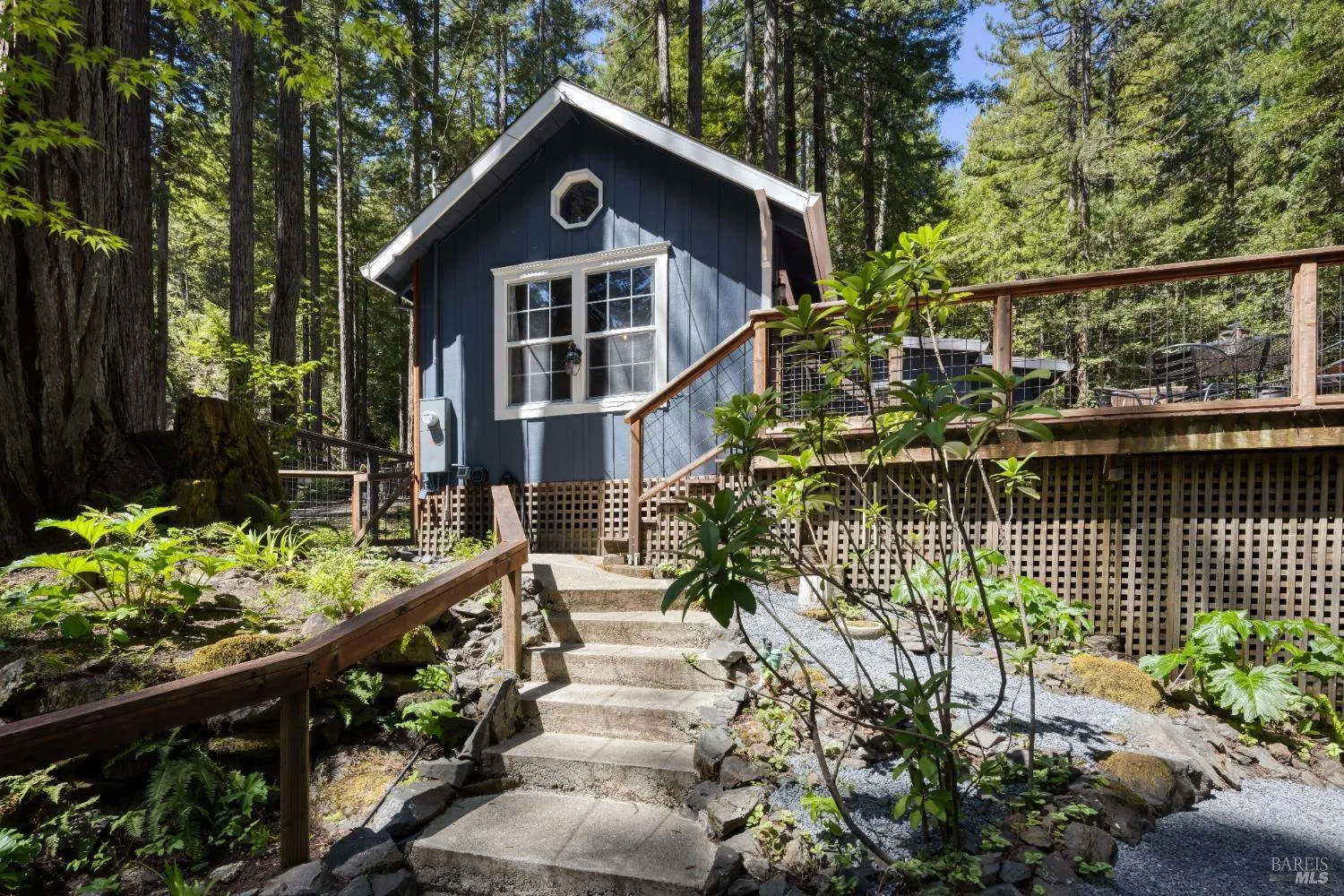Guerneville, California 95446, United States, 2 Bedrooms Bedrooms, ,1 BathroomBathrooms,Residential,Active,122451