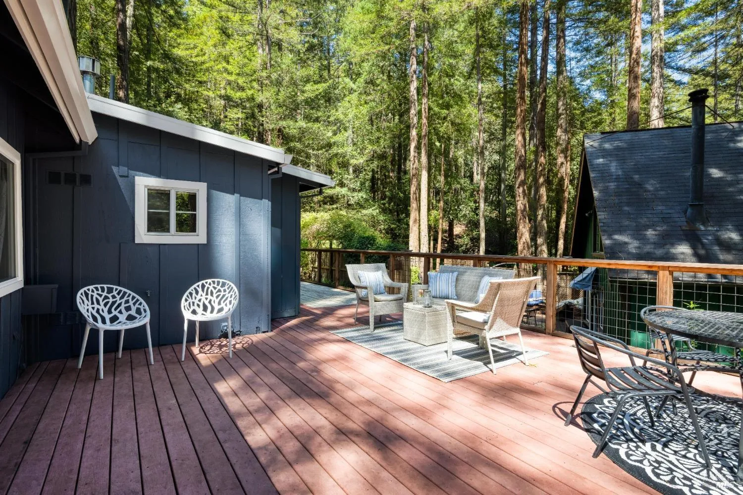 Guerneville, California 95446, United States, 2 Bedrooms Bedrooms, ,1 BathroomBathrooms,Residential,Active,122451