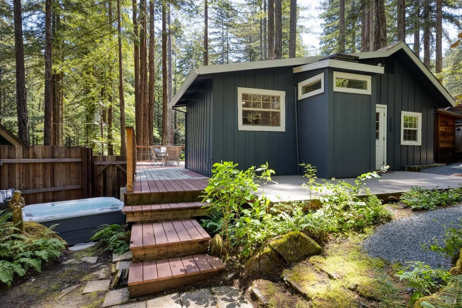 Guerneville, California 95446, United States, 2 Bedrooms Bedrooms, ,1 BathroomBathrooms,Residential,Active,122451