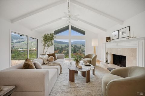 Photo of 16 Dutch Valley Lane, San Anselmo, CA 94960 (MLS # 326011577)