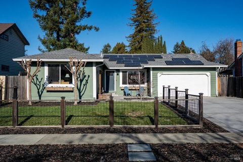 Photo of 4410 Meadowlark Drive, Napa, CA 94558 (MLS # 326009628)