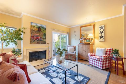 Photo of 8 Valley Club Circle, Napa, CA 94558 (MLS # 326000428)